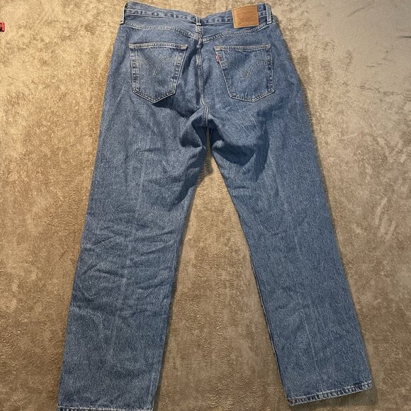 Levi's Jeans Mens 30x30 501 Original Fit Blue Button Fly 100% Cotton Denim Pants - Picture 3 of 10